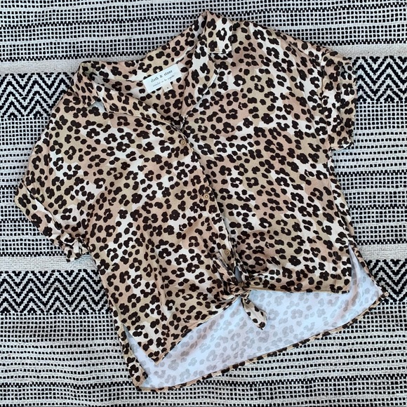 cloth & stone Leopard Print Button Down Front Tie Shirt size S - Picture 1 of 4